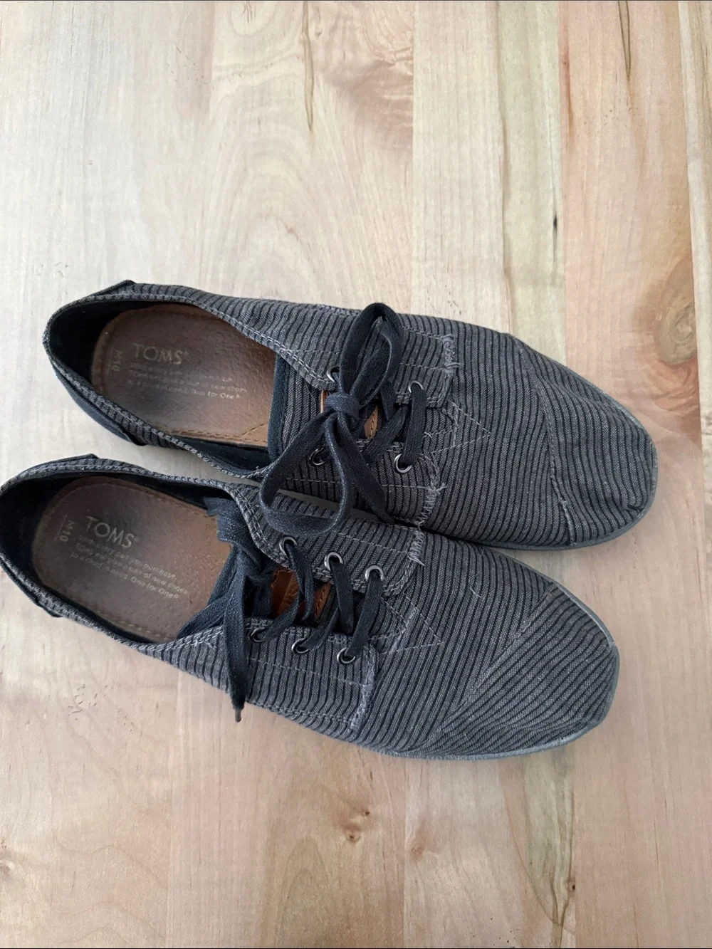 TOMS Men's Charcoal Corduroy Lace-Up Oxfords